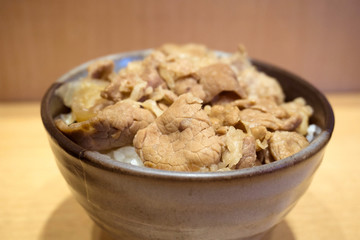 豚丼