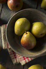 Raw Green Organic Seckel Pears