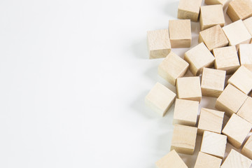 small brown wooden square cubes 