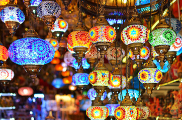 A bunch of turkish lamps at one of many Kemer gift shops. Antalya, Turkey. - obrazy, fototapety, plakaty