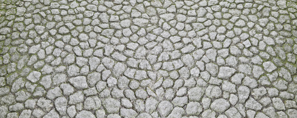 schönes Natursteinpflaster im japanischen Stil