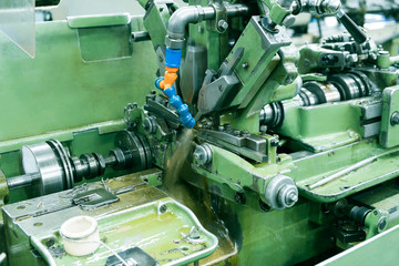 Automatic lathe machine control by camshaft for Industria.