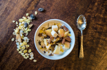 Obraz na płótnie Canvas breakfast muesli with youghurt
