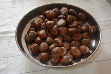 CASTAGNE ARROSTITE,CAMPANIA,SUD ITALIA.