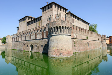 Fototapeta na wymiar The moated castle of Rocco Santivale at Fontanellato near Parma