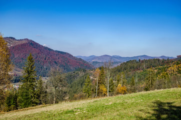 Fototapeta na wymiar Ukrainian Carpathian Mountains in the autumn season