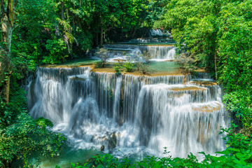 Panele Szklane  Wodospad Huay Mae Kamin w Kanchanaburi w Tajlandii