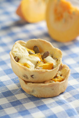 Tartlets with pumpkin and cheese