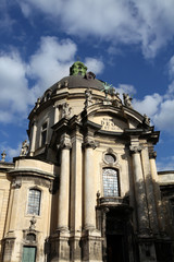 Fototapeta na wymiar cathedral church in Lviv