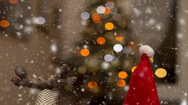 Rudolf e Santa Claus puppets  whit snow