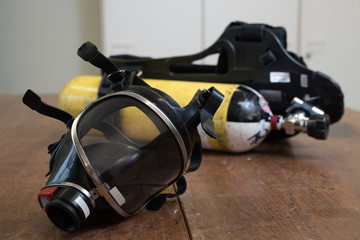 Naklejka premium Atemschutzgerät