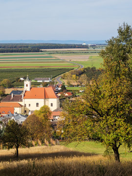 blick auf Klostermarienberg im Burgenland