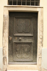Fototapeta na wymiar Eine antike Tür