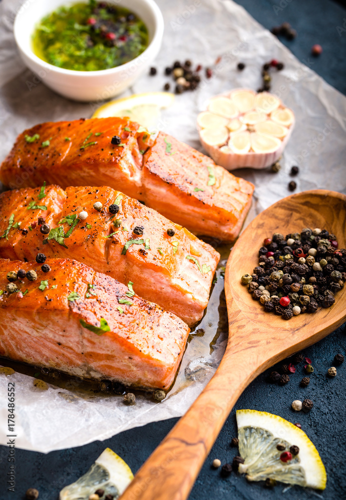 Wall mural Delicious fried salmon fillet