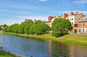 Fototapeta na wymiar Embankment of the river in Pskov