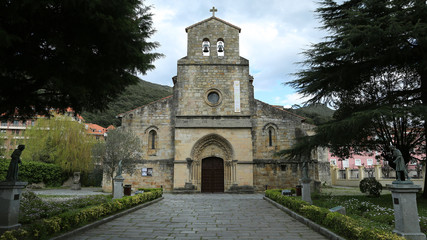 Fototapeta na wymiar Iglesia de Nuestra Señora de la Virgen del Puerto, Santoña, Cantabria