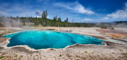 Abyss Pool, a 53 foot deep hot spring in West Thumb Geyser Basin, Yellowstone National Park - obrazy, fototapety, plakaty