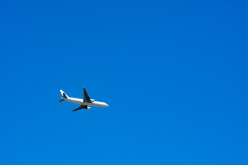 青空と飛行機