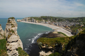 Fototapeta na wymiar View of Etretat, Normandy, from chalk cliffs