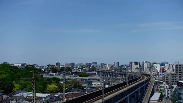 高架を通過する新幹線　タイムラプス