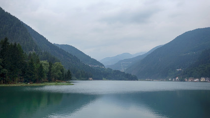 Fototapeta na wymiar Beautiful tranquil scene of lake in mountains
