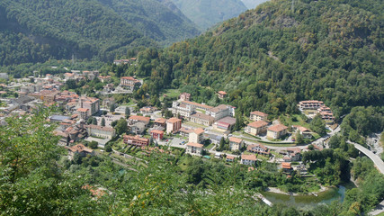 Fototapeta na wymiar Panorama della Val Sesia in Piemonte