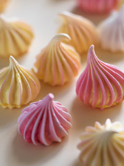 Many Meringue, pattern on white background.