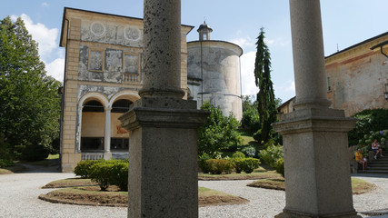 Fototapeta premium Architettura di Varallo Sesia al Sacro Monte