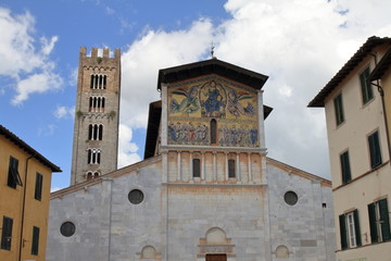 Fototapeta na wymiar San Frediano church - Lucca - Tuscany - Italy
