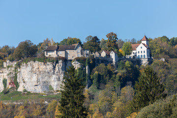 Fototapeta na wymiar Le château d'Ornans
