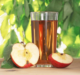  Healthy apple juice drink and red apples fruits in autumn.still life