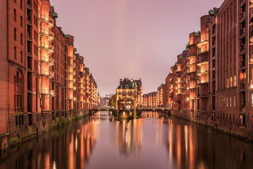 Wasserschloss, Speicherstadt, Hamburg © mazolafoto