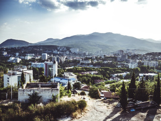Fototapeta na wymiar city landscape in the mountains