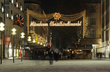 Weihnachtsmarkt am Marienplatz in M&uuml;nchen