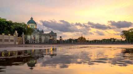 Obraz premium Bangkok City - Dusit Palace , Ananta Samakom Throne Hall in Bangkok , beautiful sunset , Landscape Thailand