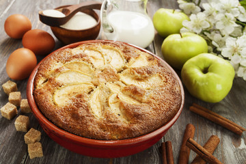 Mannick with apples