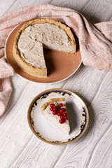 Fototapeta na wymiar Slice of poppy seed cake, close up