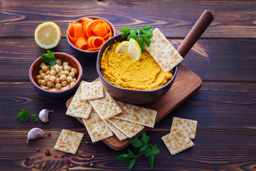 hummus