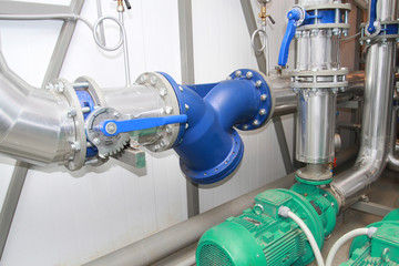 Water filter corner