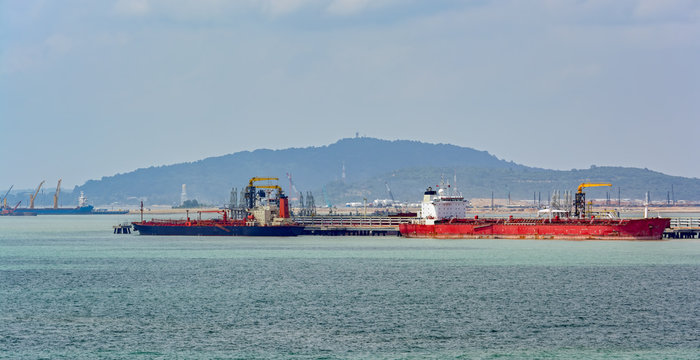 Pengerang Deepwater Petroleum Terminal with tankers.