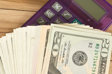 Amerikanischen Dollar und ein Taschenrechner