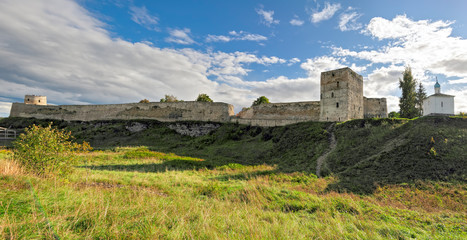 Fototapeta na wymiar Izborsk fortress. Pskov region, Russia.