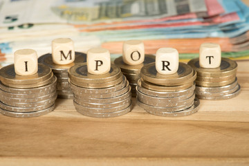 Euro Geldscheine und Münzen und Import