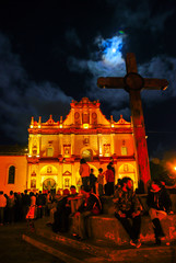 Main square of San Cristobal de las Casas, Mexico with Cathedral © Madrugada Verde