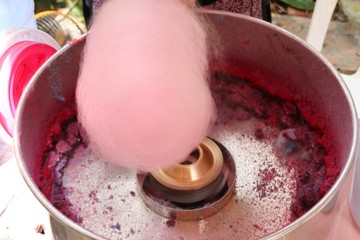 make to cotton candy