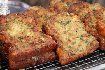 Fried bread with minced pork spread