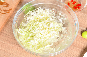cabbage slices in glass bowl