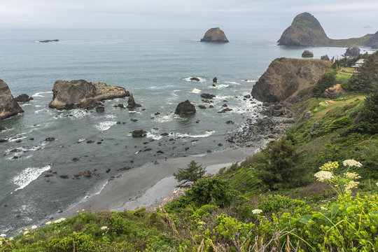 The coast along Brookings, Oregon