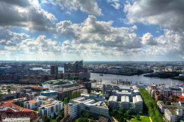 Fototapeta na wymiar Stadtpanorama Hamburg