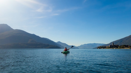 Kajakfahrer auf dem Comer See